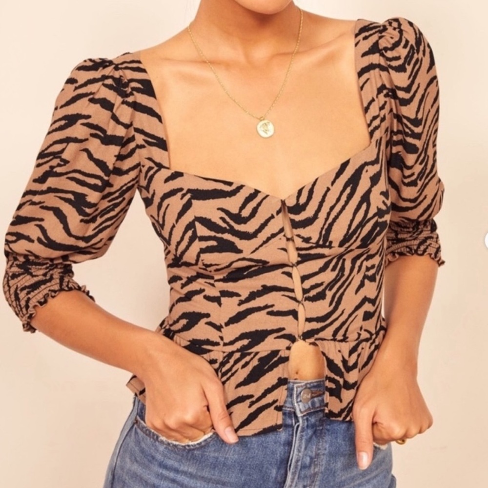 Reformation Dallas Hook and Eye Blouse Rajah Tiger Print size 4